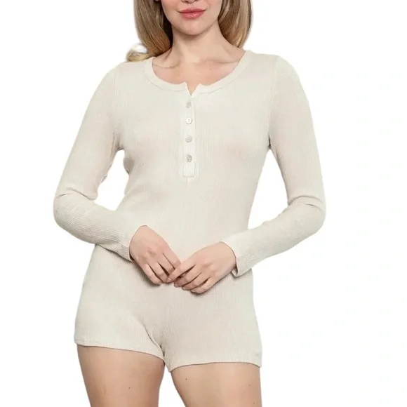 **NWT* BOUTIQUE Ribbed Soft Lounge Wear Romper - Picture 1 of 2